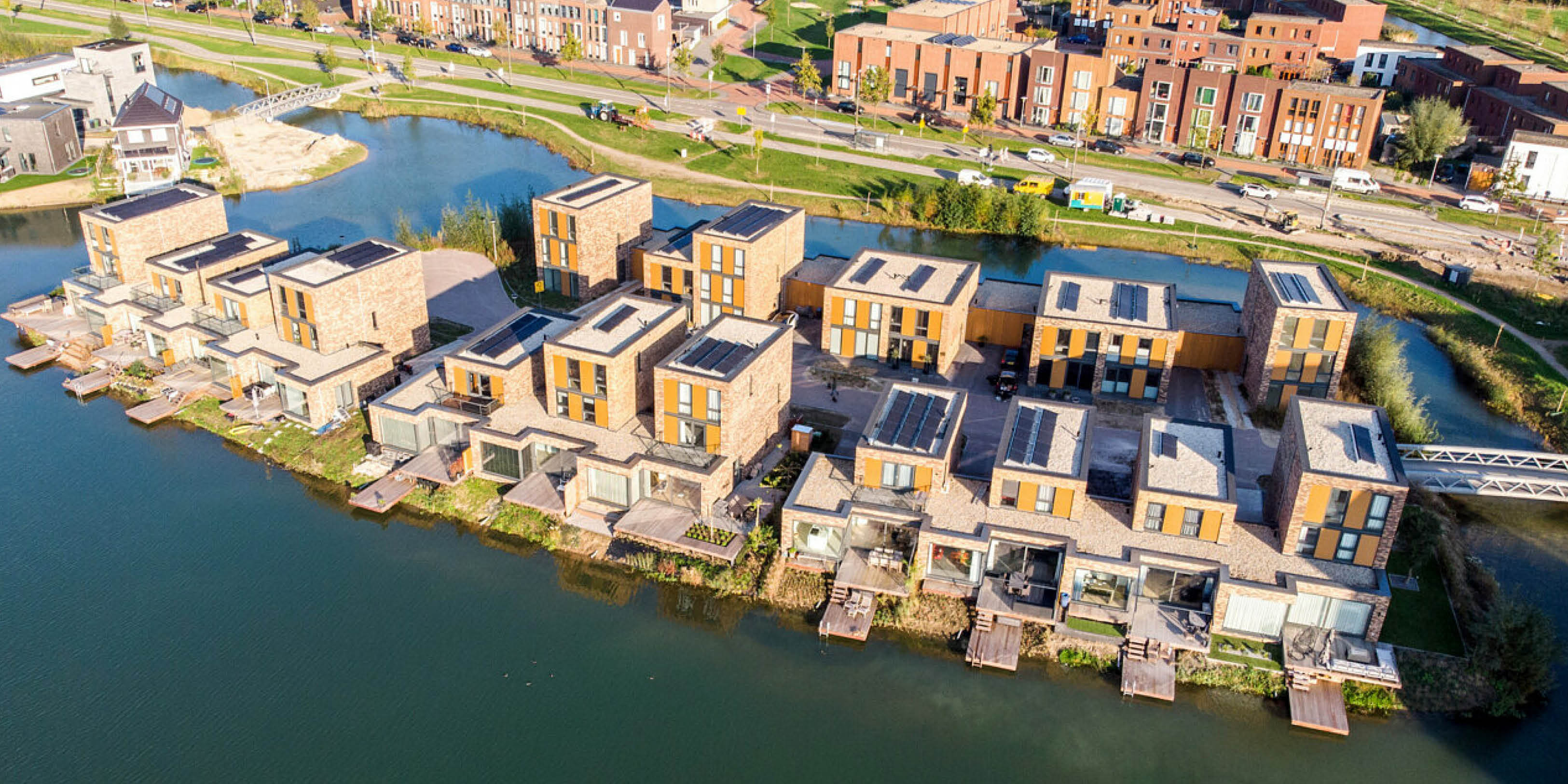 Buurt in beeld - De Eilanden - Watervilla's luchtfoto 