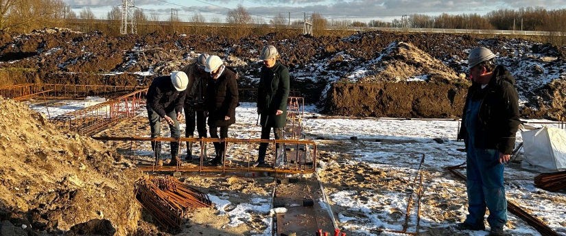 Feestelijke start bouw 56 energieneutrale woningen in Schuytgraaf